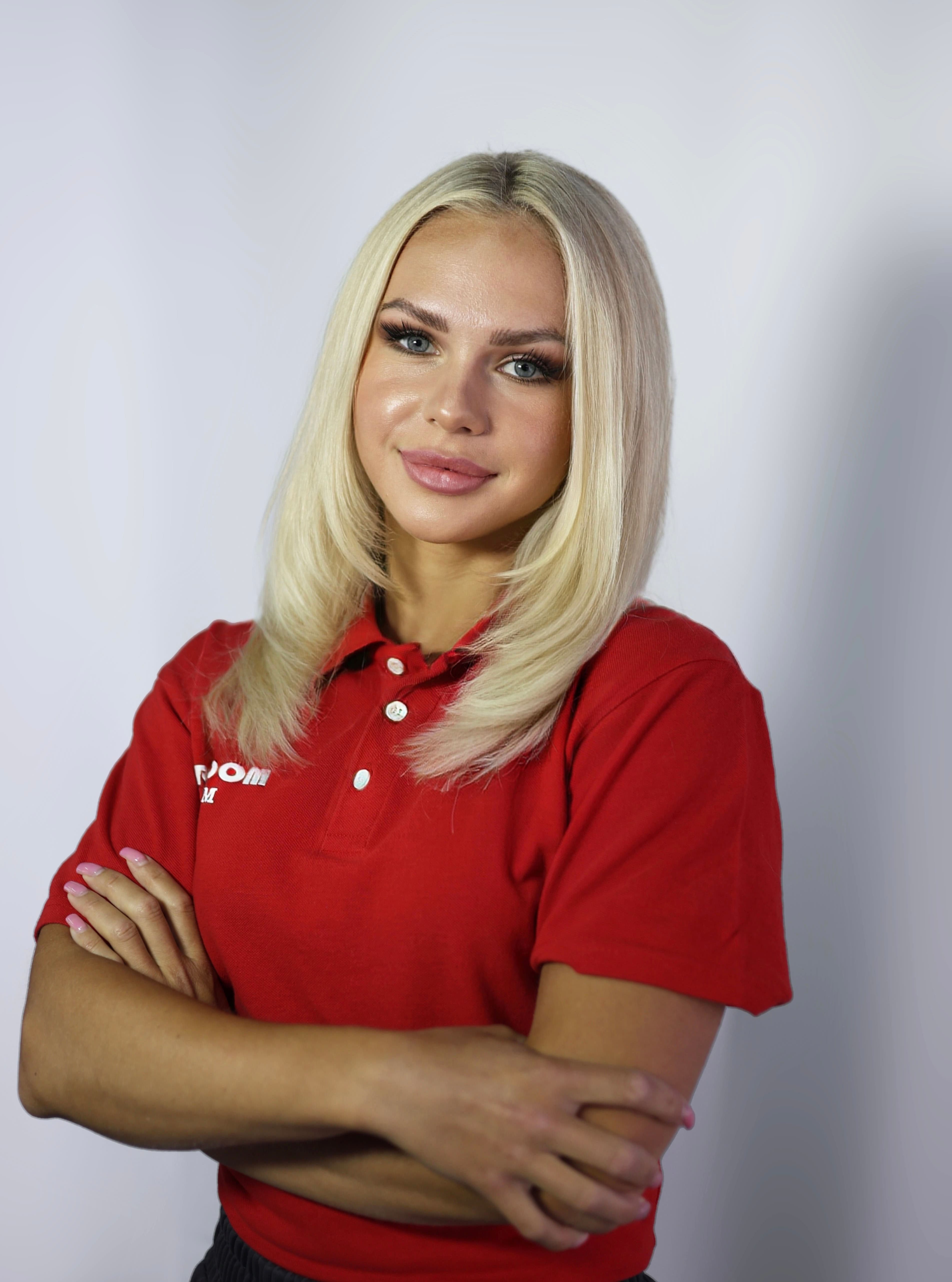 Тренер Ксения Звонова